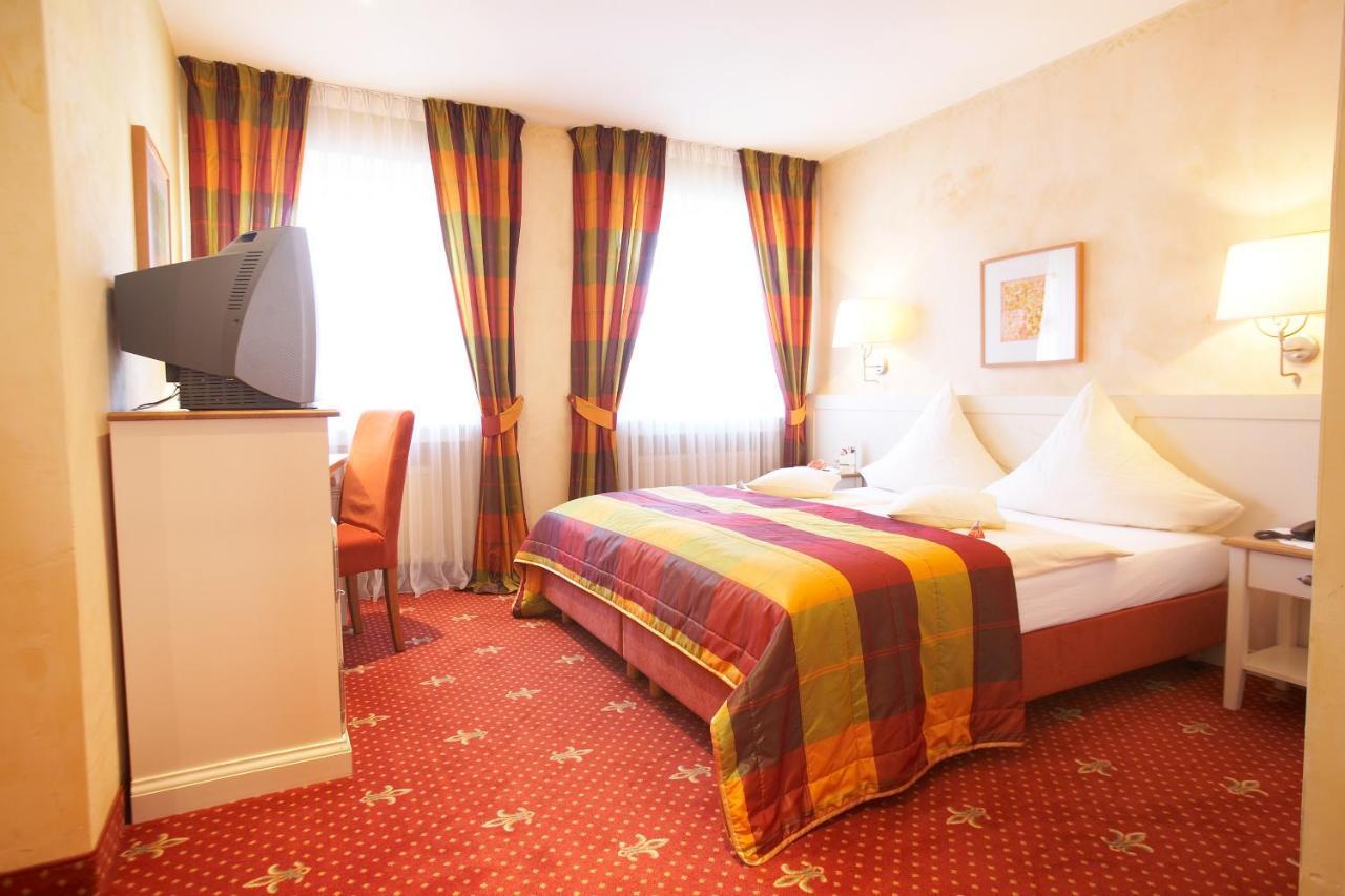 Wilkens Anno 1835 Hotel Kerpen  Luaran gambar